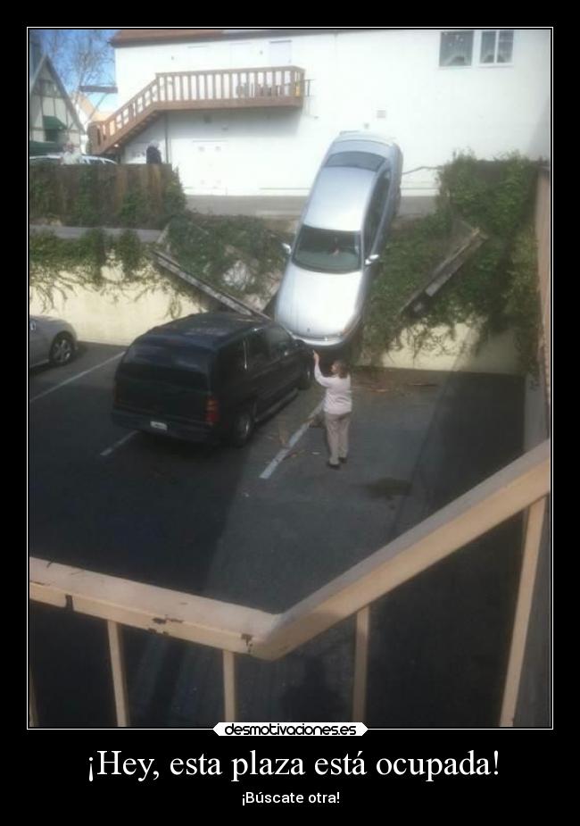 carteles coche precipita sobre aparcamiento desmotivaciones