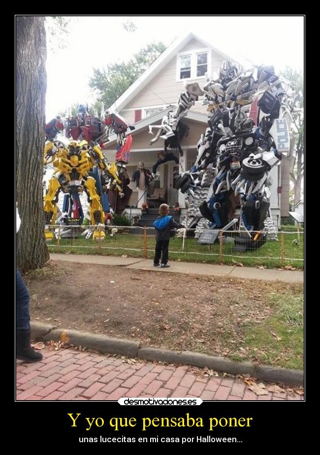 carteles humor halloween luces transformers desmotivaciones