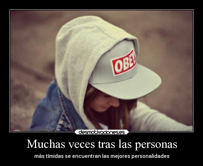 Muchas veces tras las personas - 