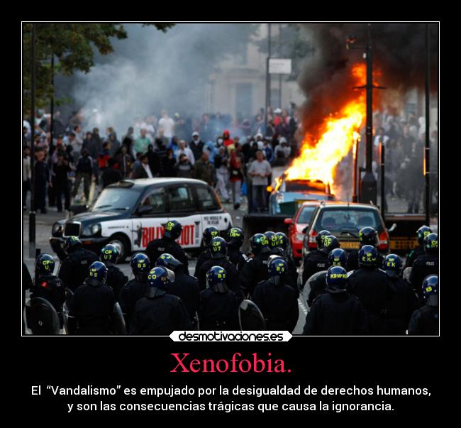 carteles nacionalismo desigualdad xenofobia desmotivaciones