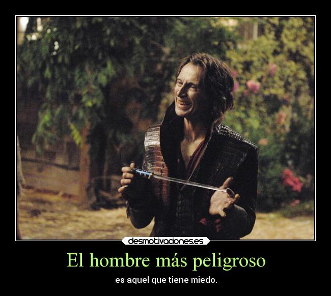 carteles miedo hombre peligroso desmotivaciones