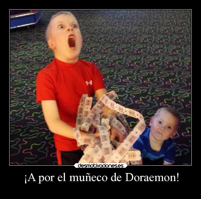 ¡A por el muñeco de Doraemon! -