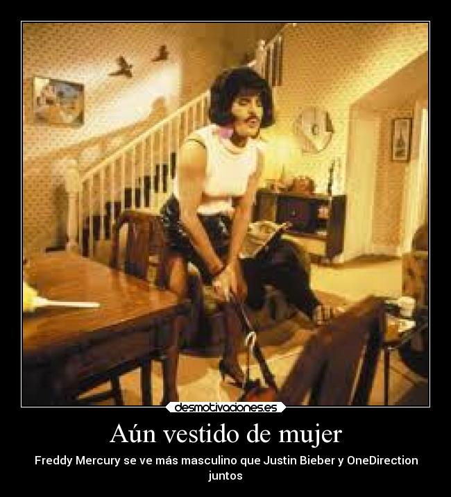 Aún vestido de mujer -