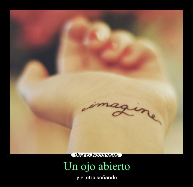 Un ojo abierto - y el otro soñando