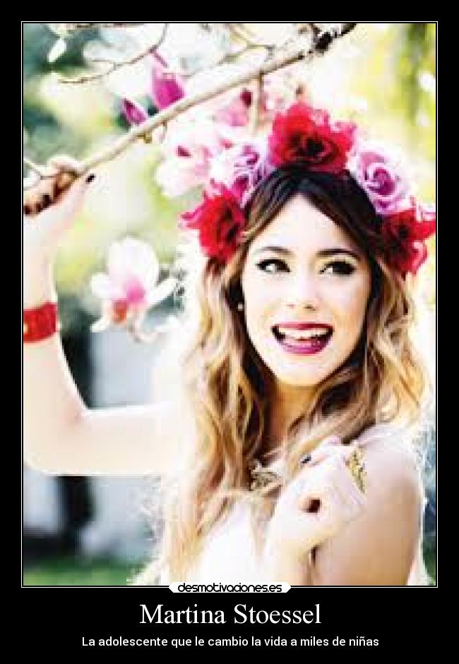 Martina Stoessel - 