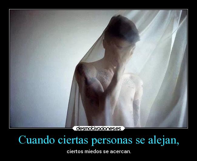 carteles miedo infelizdentrodeestafelicidaddelocos chicopendulo desmotivaciones