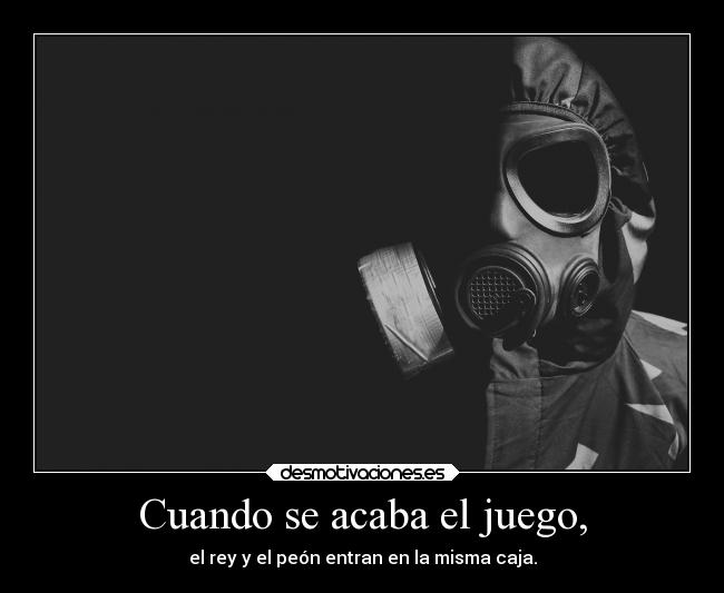 Cuando se acaba el juego, - el rey y el peón entran en la misma caja.