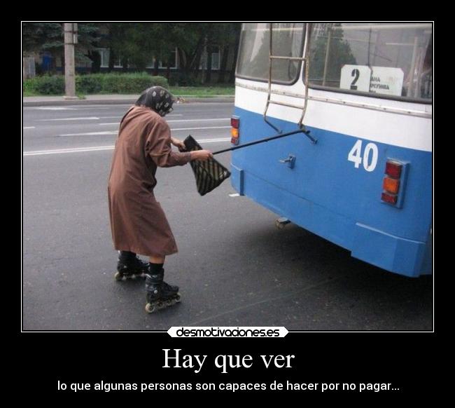 carteles humor anciana autobus enganchada cachaba desmotivaciones