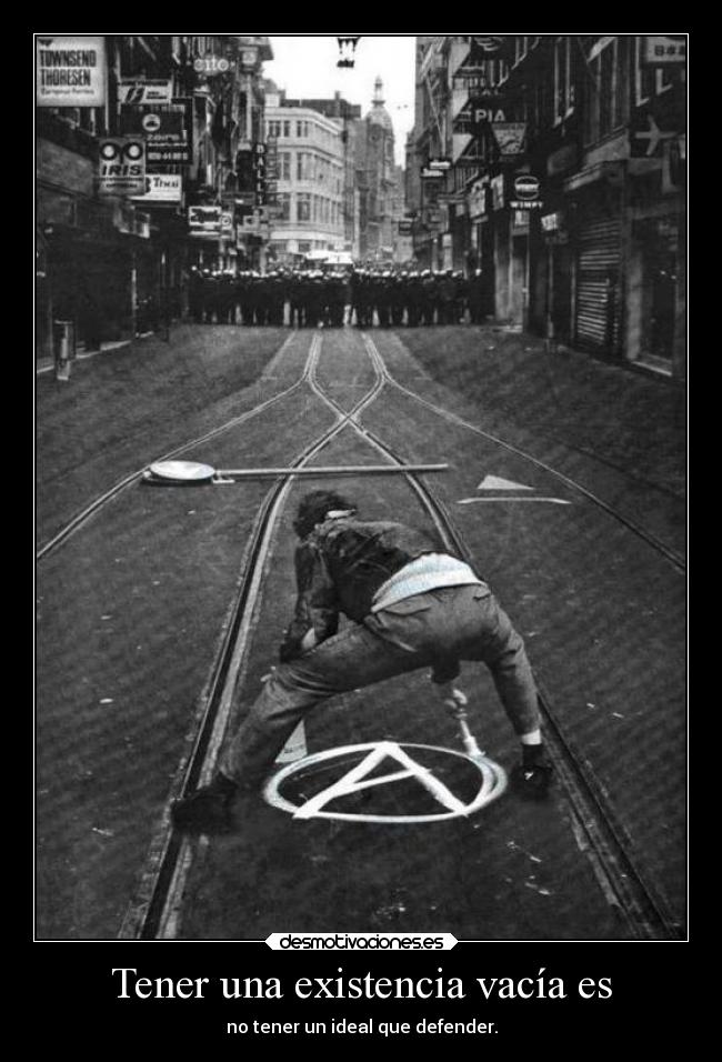 Tener una existencia vacía es -