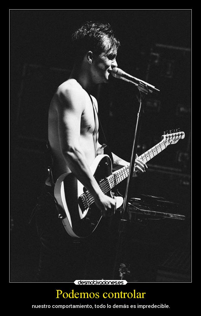 carteles sexo musica alma brendon brendonurie urie sexy juser100 juser 100 panicatthedisco guitarra control desmotivaciones