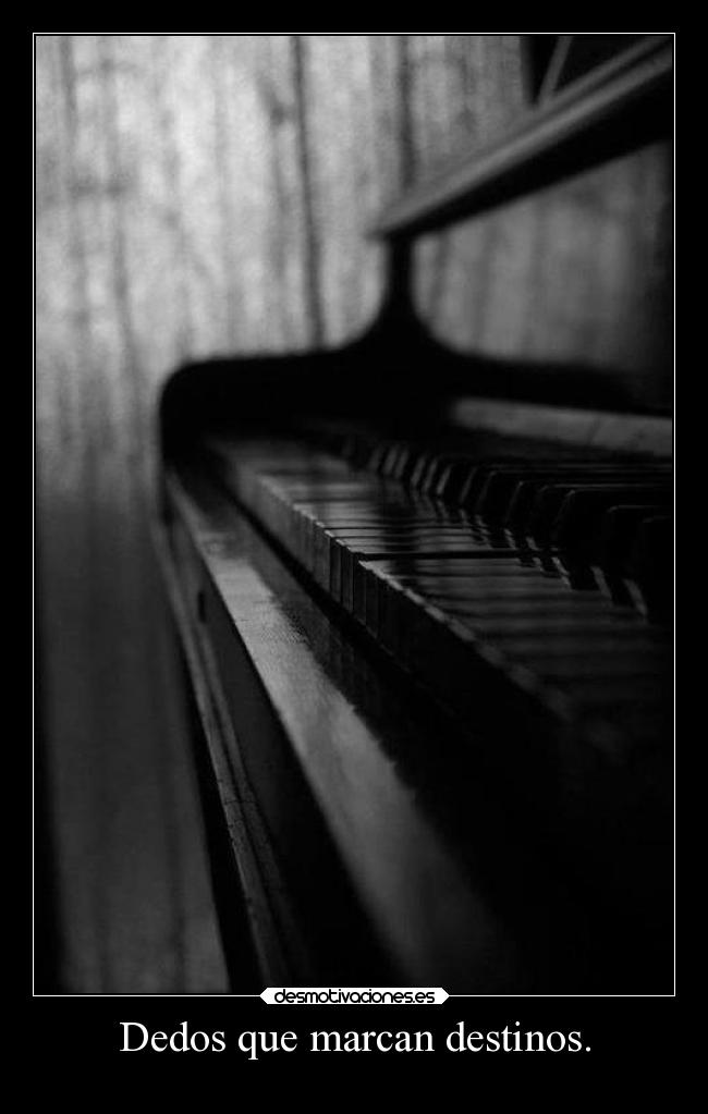 Dedos que marcan destinos. -