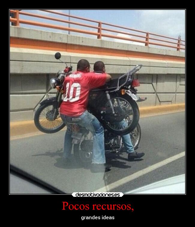 carteles tonto humor moto transportar desmotivaciones