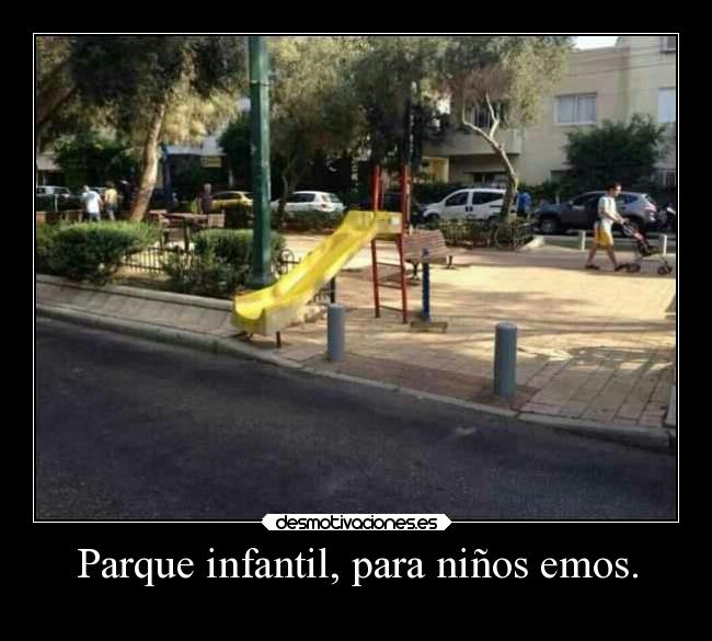 Parque infantil, para niños emos. - 