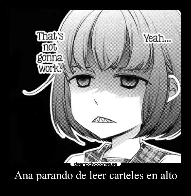 Ana parando de leer carteles en alto - 