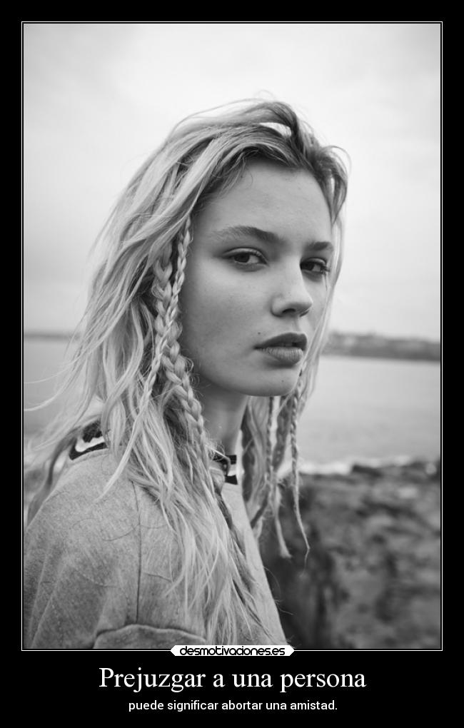 Prejuzgar a una persona -