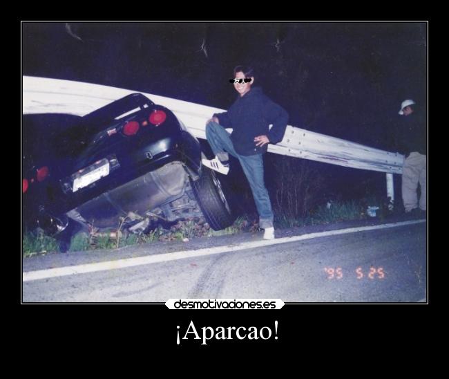 carteles locura aparcar coche skyline r32 japon noche carretera desmotivaciones