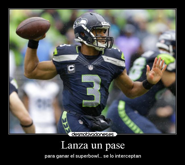 Lanza un pase - para ganar el superbowl... se lo interceptan