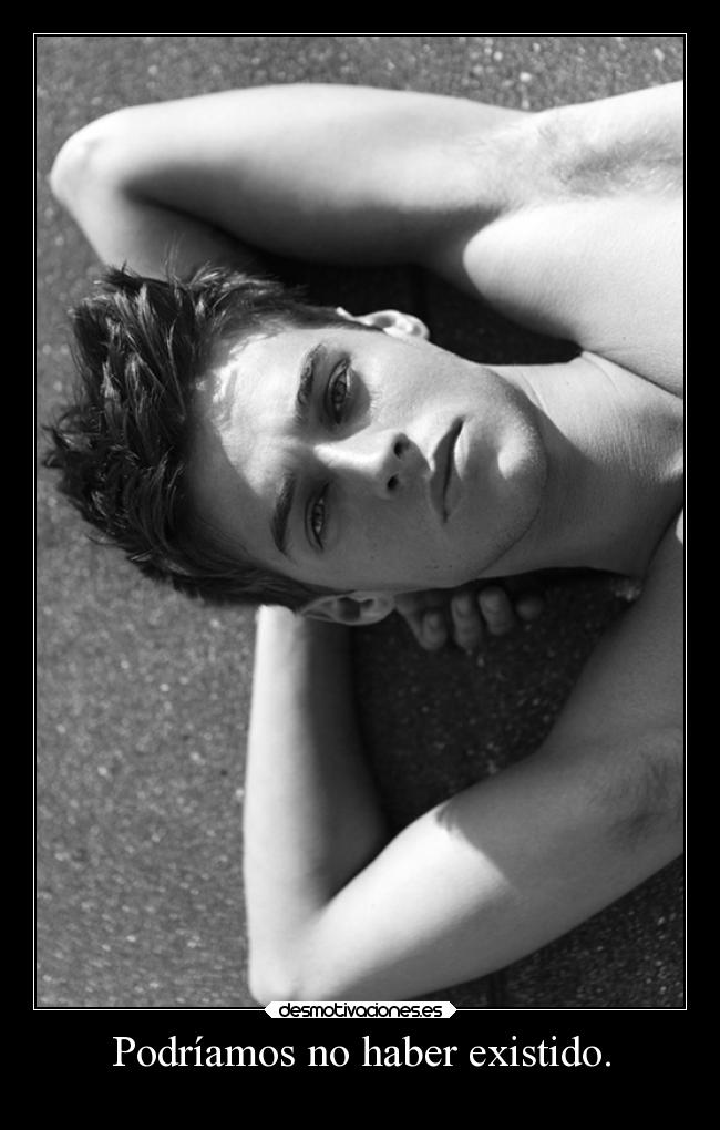 carteles vida podriamosestarmuertosonohabernacido faltadeideasyoro desmotivaciones