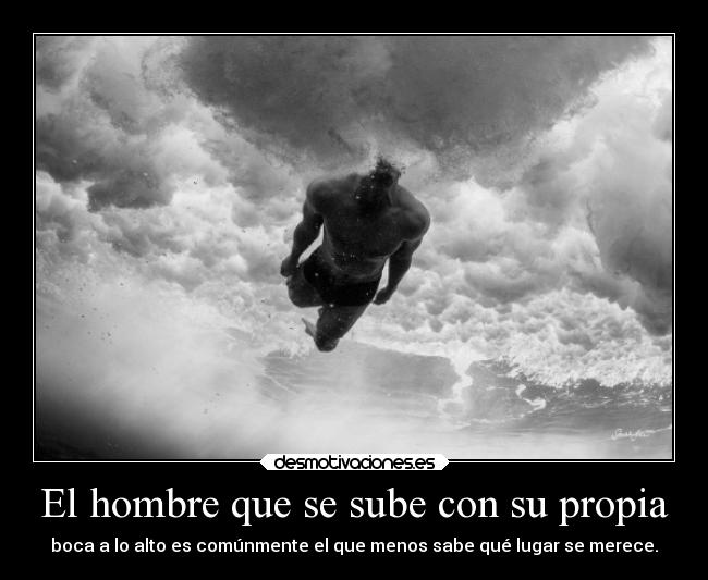 El hombre que se sube con su propia - 