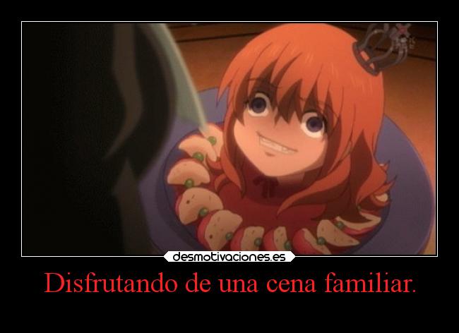 Disfrutando de una cena familiar. -