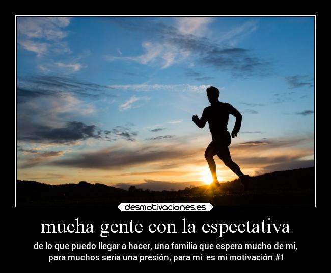 mucha gente con la espectativa -