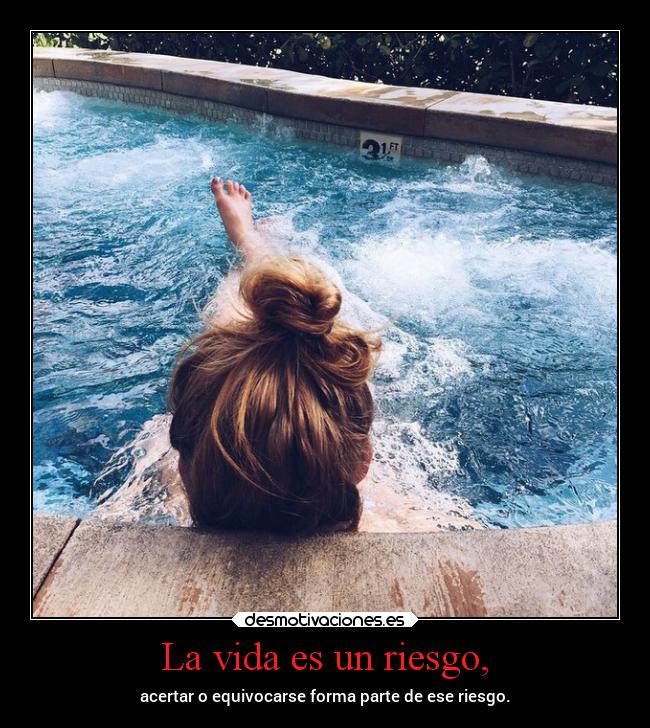 carteles vida vida superclan desmosummer soyunidiotatm desmotivaciones