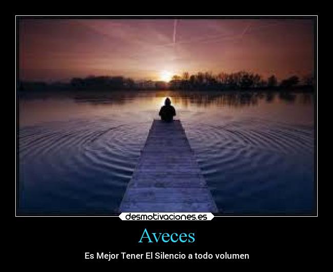 Aveces - Es Mejor Tener El Silencio a todo volumen