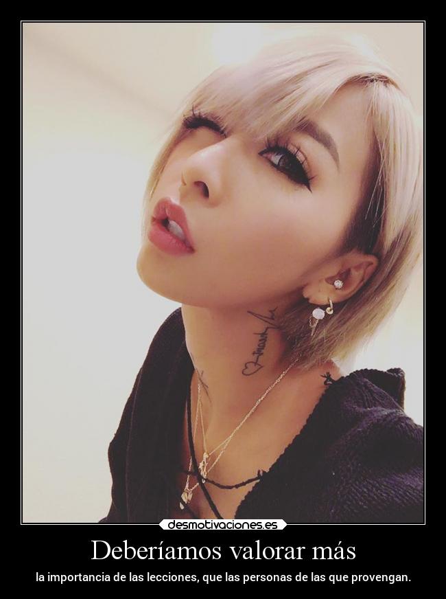 carteles vida mundo mujer filosofia raptorhunters harukaze erosekai gyaru gal kogal ganguro izumimana desmotivaciones