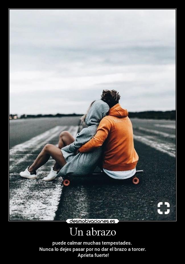 Un abrazo - puede calmar muchas tempestades. 
Nunca lo dejes pasar por no dar el brazo a torcer.
 Aprieta fuerte!