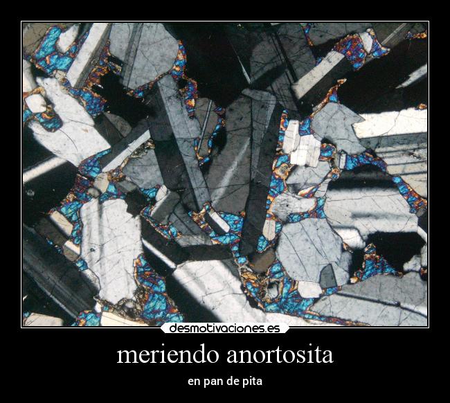 meriendo anortosita - en pan de pita