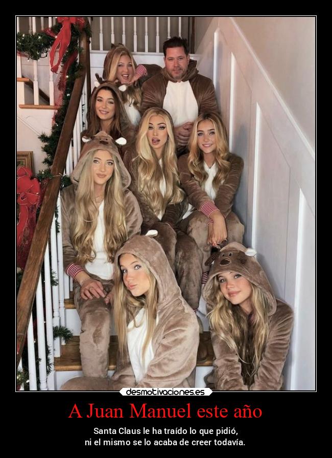A Juan Manuel este año - Santa Claus le ha traído lo que pidió,
ni el mismo se lo acaba de creer todavía.