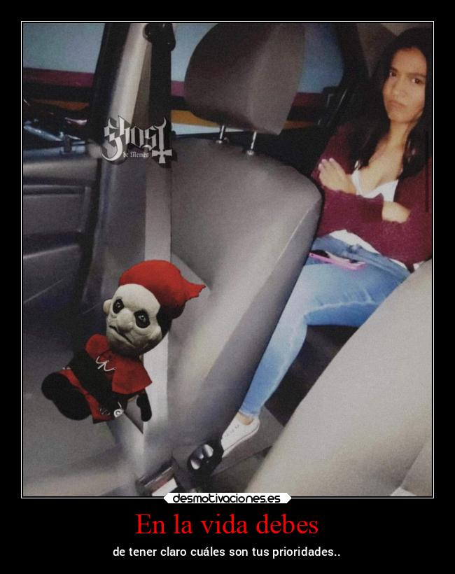 carteles vida vida superclan lossupervivientes soyunidiotatm iamanamelessghoul ghost papaemeritus desmotivaciones