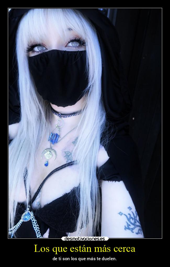 carteles besos ayuda arte amistad alicea porundia krusquether arteze desmotivaciones