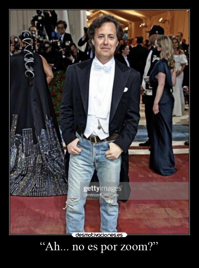 “Ah... no es por zoom?” -