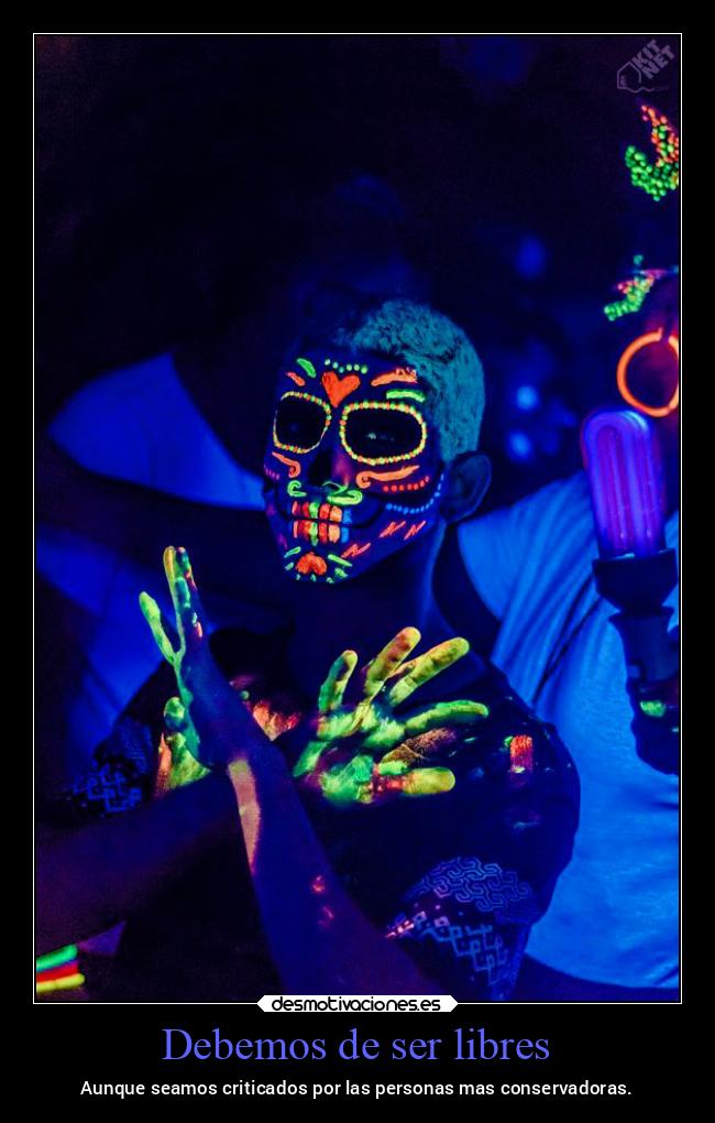 carteles libertad criticas mexico mexico2022 noche noche2022 teamdelasesino desmohalloween2022 desmotivaciones