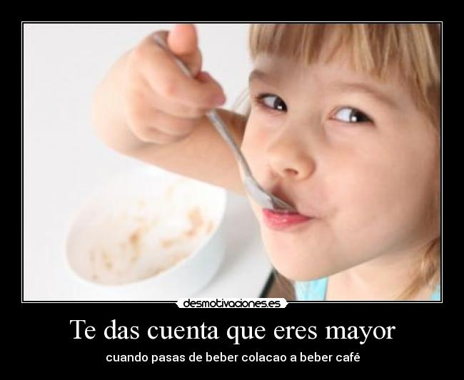 Мальчик ест кашу. Дети кушают кашу в детском саду. Девочка ест манную кашу. Каша для детей. Ребенок ест манную кашу.